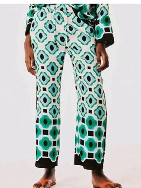 Zara Wide-Leg Geo Print Pants . Size XL.